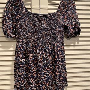 Maternity short sleeve shirt